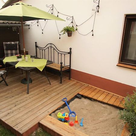 Rosi'S Haeusle Schwarzwald / Terasse Mit Garten Fluorn-Winzeln Exterior photo